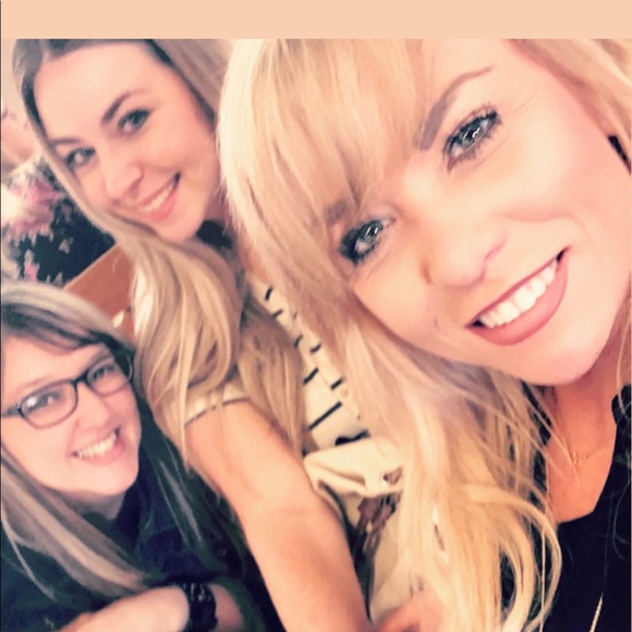 Meet the Posher - Picture 5 of 8